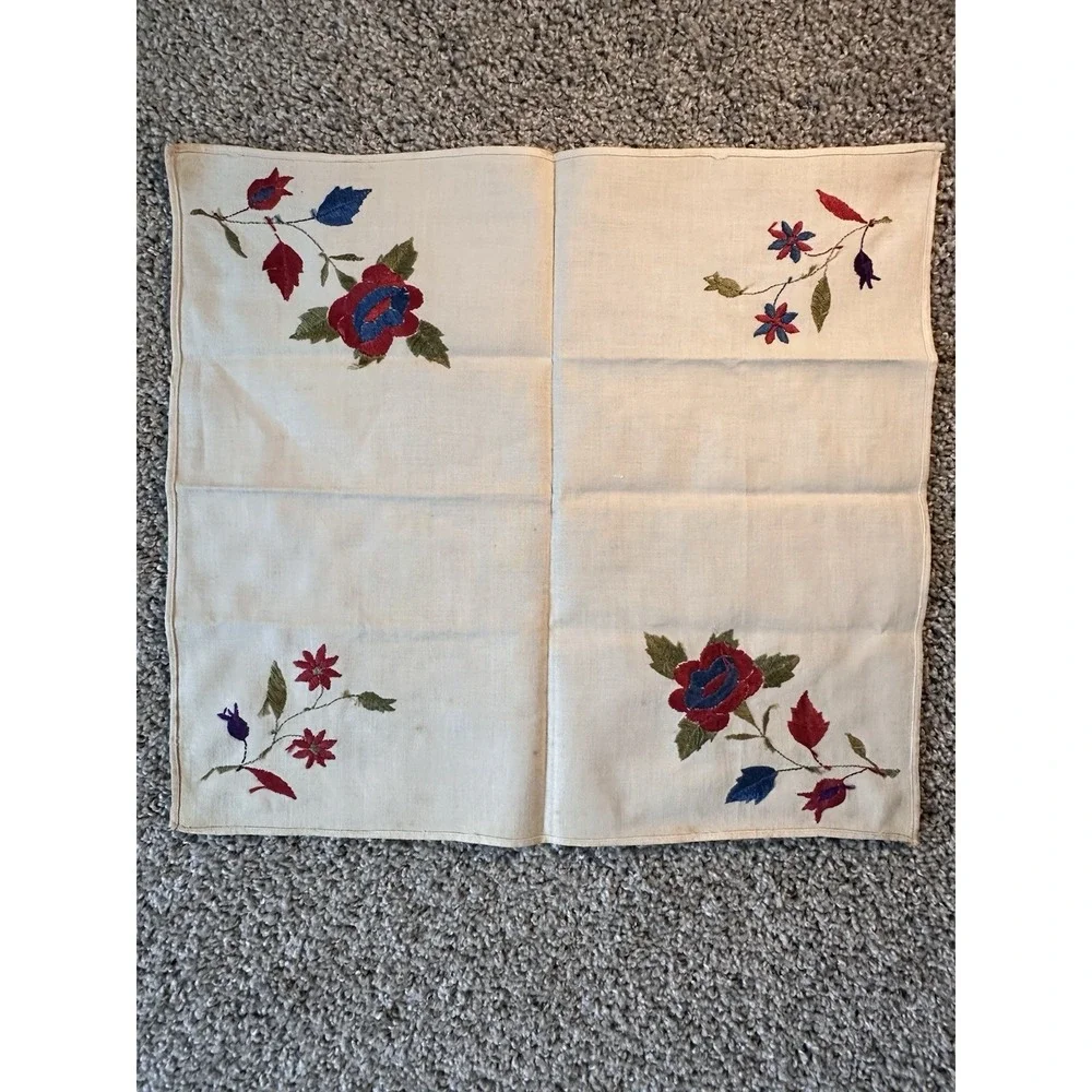 Vintage hand embroidered napkin With  Red Flowers‎ Beautiful